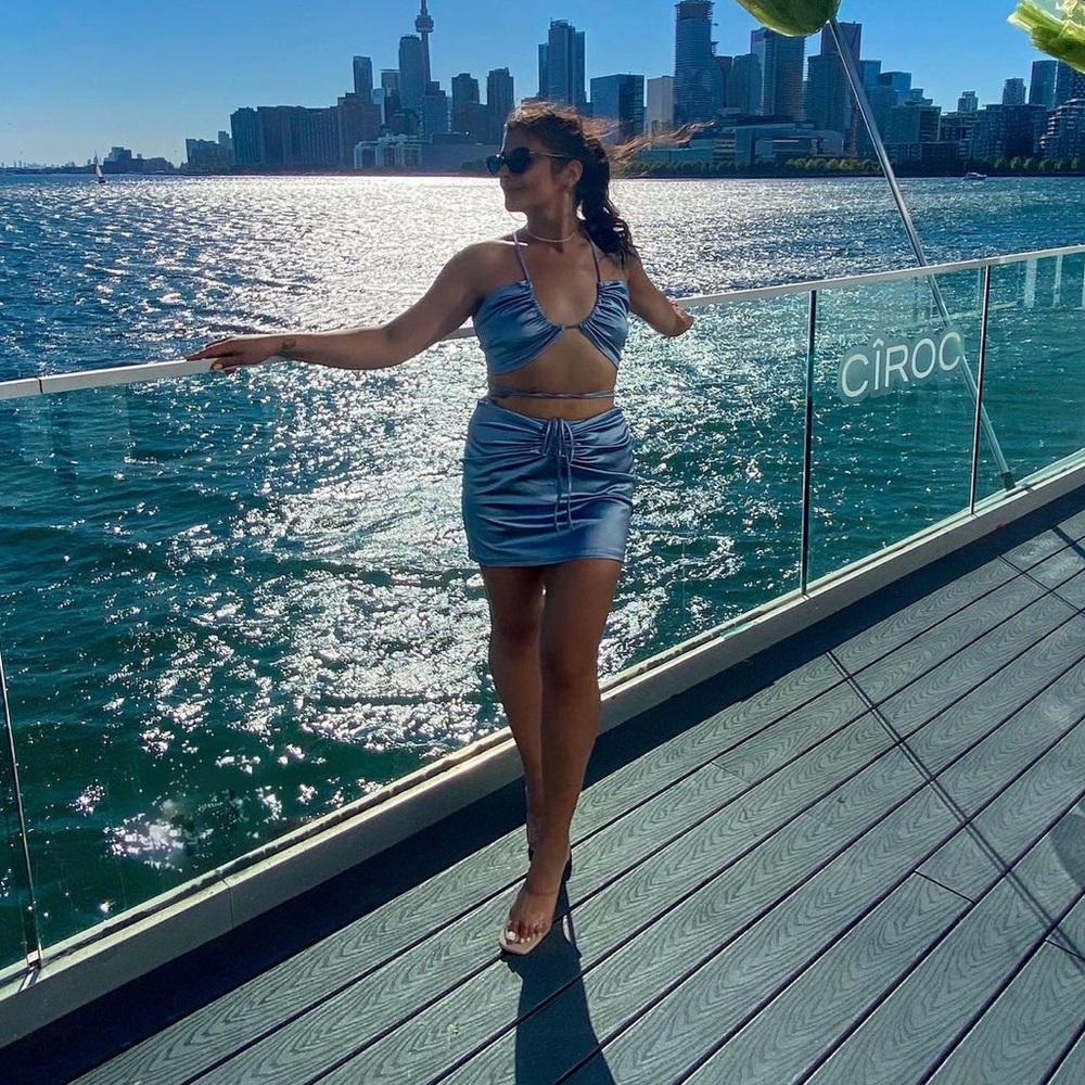 🎉5FOR25 blue satin criss cross set